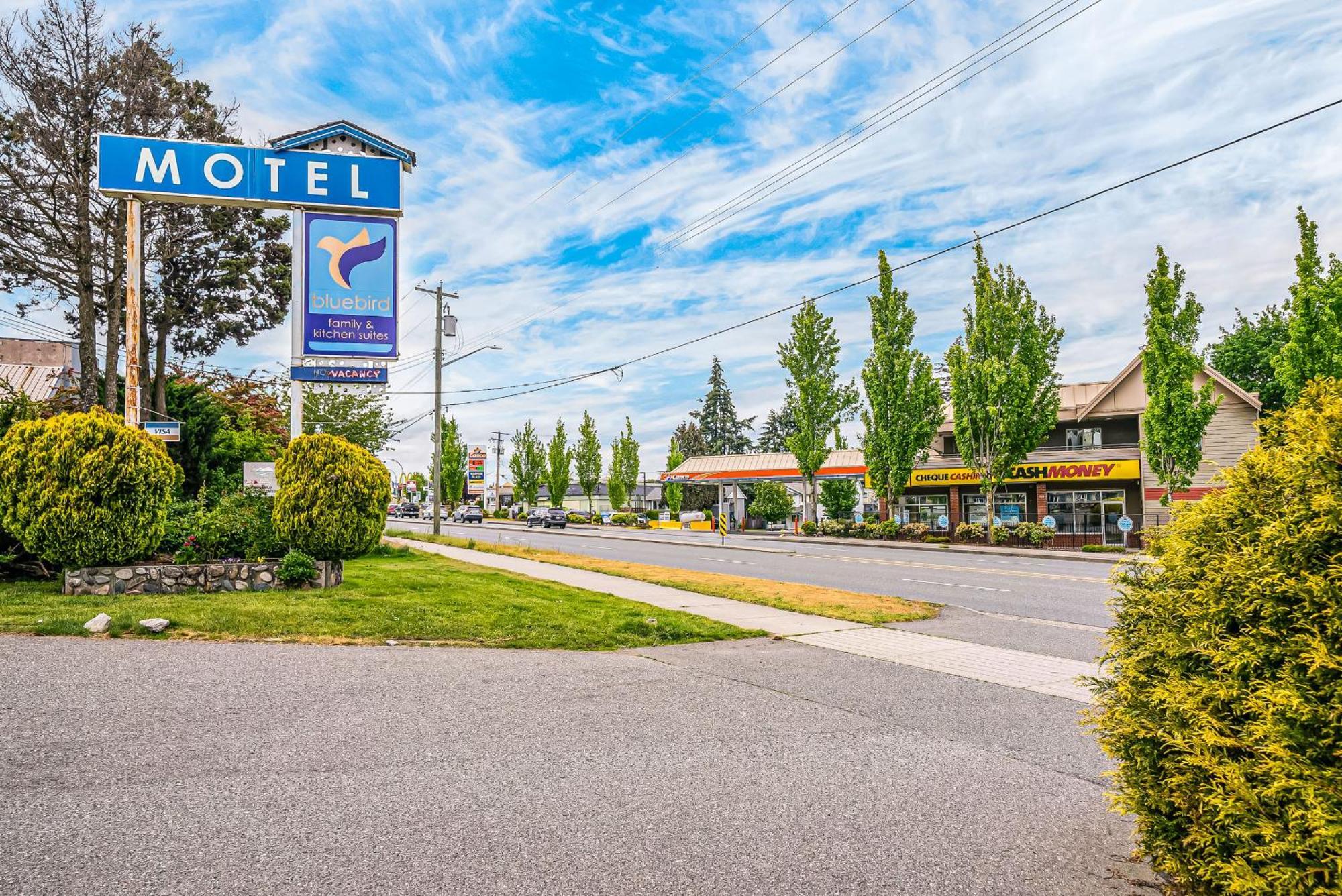 נאנאימו Bluebird Motel מראה חיצוני תמונה
